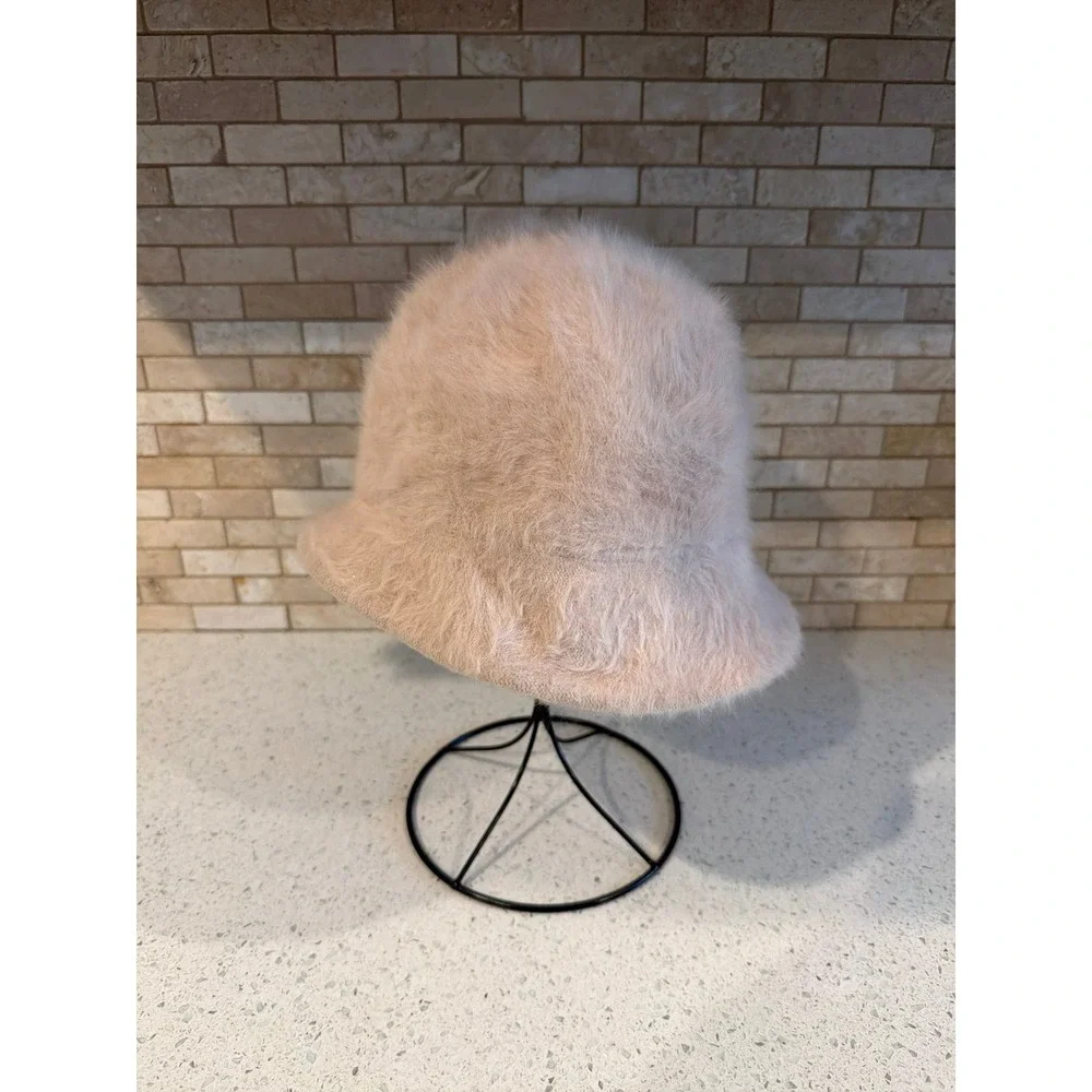 Vintage Kangol Hat Womens Bucket Fedora Soft Fuzzy Faux Fur Cap Beige Ladies